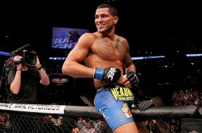 UFC 164: Henderson v Pettis