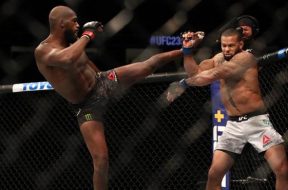 Jon-Jones-Thiago-Santos