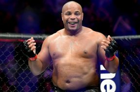 Daniel-Cormier-et-evenements-UFC-après-Coronavirus