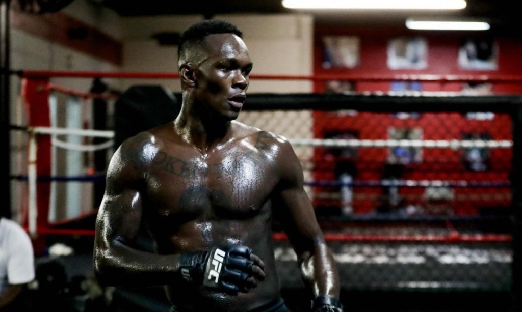 Adesanya doit combattre Covington