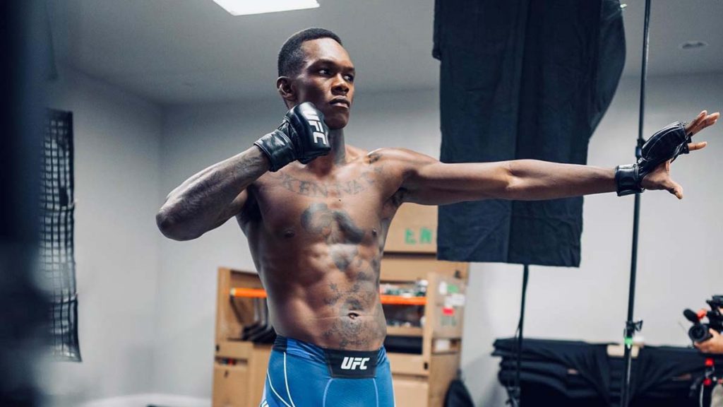 Israel Adesanya était blessé avant son combat contre Alex Pereira