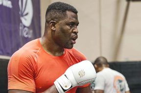 francis-ngannou-combattra-boxe-2023