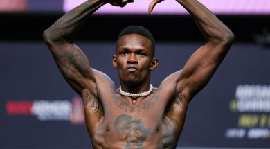 Israel-Adesanya-retour-UFC-300-MMA