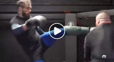 Eddie-Hall-KO-entraînement-high-kick-MMA-Vidéo