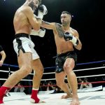 Yohan Lidon s'est imposé face à Cyril Benzaquen sur une décision partagée ce jeudi 8 février. Il est ainsi devenu double champion du monde de kick-boxing ISKA et WKN.