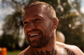 UFC-303 -Conor-McGregor-s-affiche-dans-un-cabinet-médical