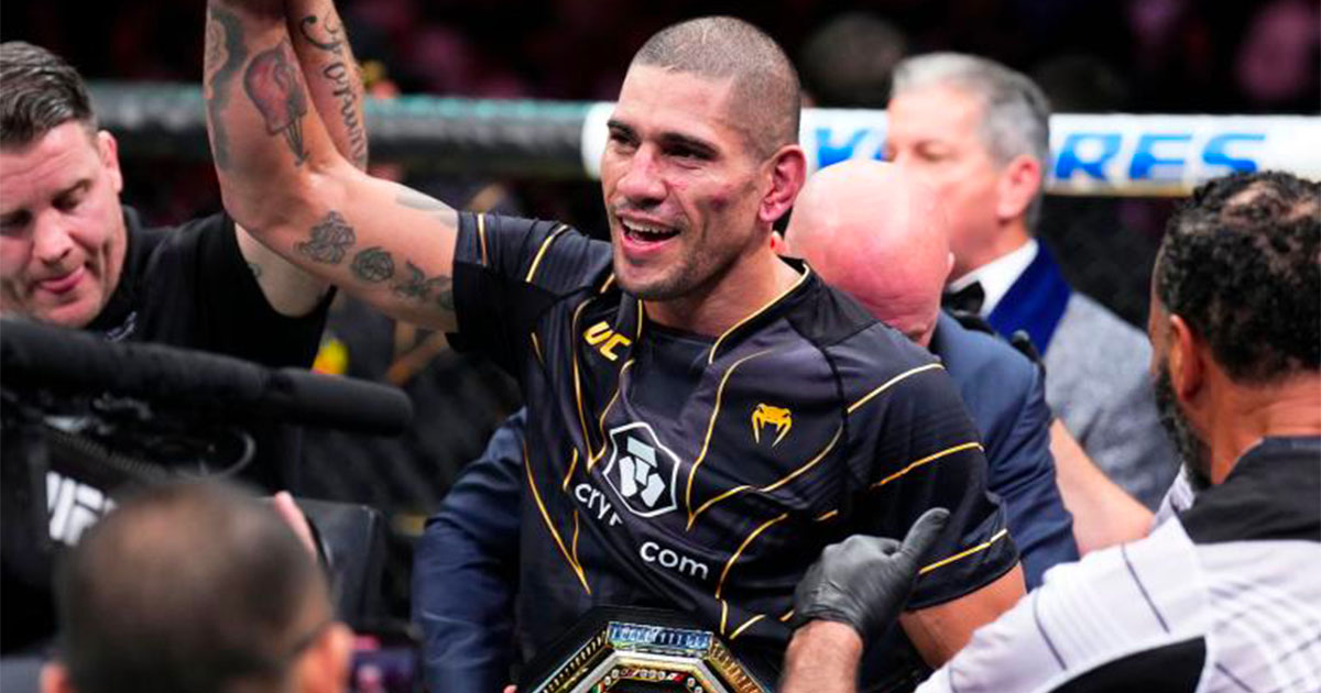 Henry Cejudo expirme ses doutes sur le potentiel d'Alex Pereira 

Crédit : UFC 