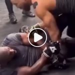 Cédric Doumbé travaille son grappling à l'entraînement