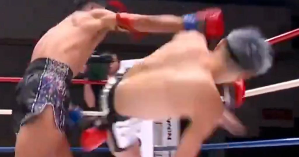 Un combattant de Muay Thai réalise le KO de l'année avec un mouvement ultra rare