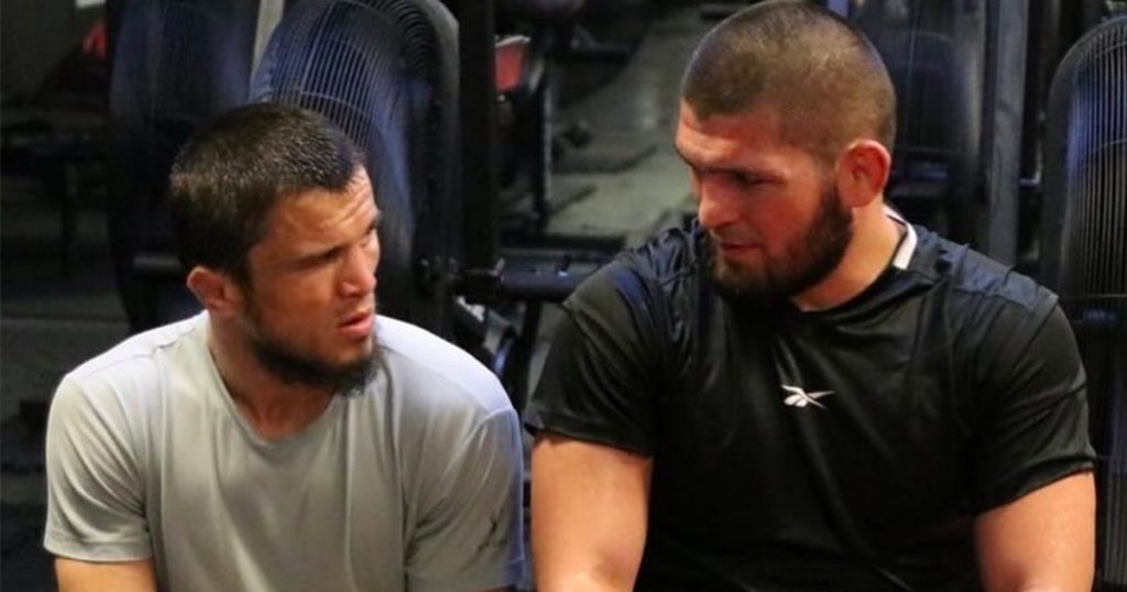 Umar Nurmagomedov est comparé à Khabib par leur entraîneur