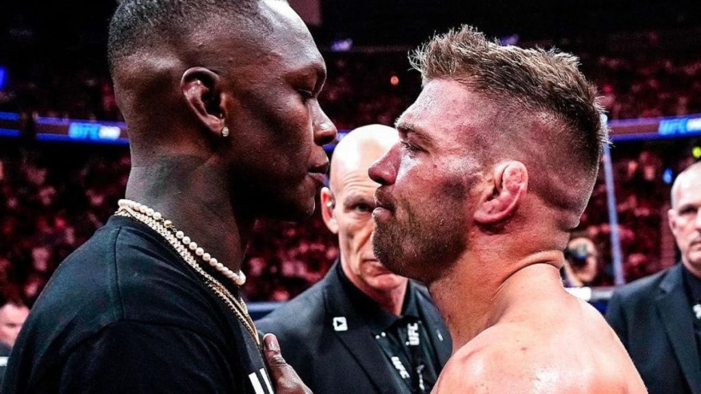 Dricus Du Plessis affronte Israel Adesanya lors de l'UFC 305 plus tard ce mois-ci, afin de défendre sa ceinture. Le Sud-Africain est lucide au sujet de son adversaire et fait ses éloges.