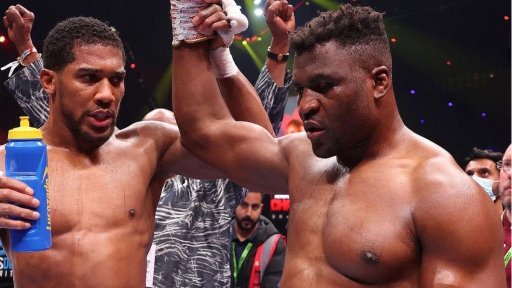 Francis Ngannou affronte Renan Ferreira le 19 octobre en MMA. Mais avant ce duel de titans, le Camerounais a combattu Tyson Fury et Anthony Joshua en boxe. Il est récemment revenu sur cet épisode pugilistique et a comparé ces deux affrontements.