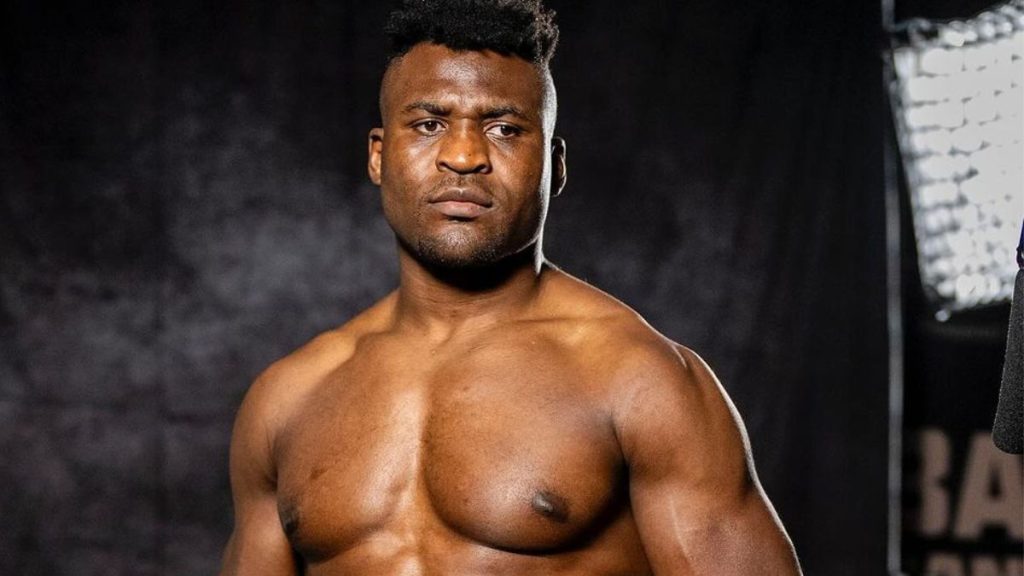 Lors de la conférence de presse, pour le combat entre Francis Ngannou et Renan Ferreira, Jake Paul a affirmé que Dana White a "peur" du Camerounais. En somme, il éviterait que son poulain Jon Jones puisse l'affronter.