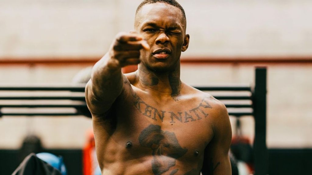 Israel Adesanya affronte Dricus Du Plessis le 18 août prochain, lors de l'UFC 305, afin de glaner la ceinture des middleweights. Pour ce faire, 'Izzy' a changé son entraînement et l'a récemment dévoilé.