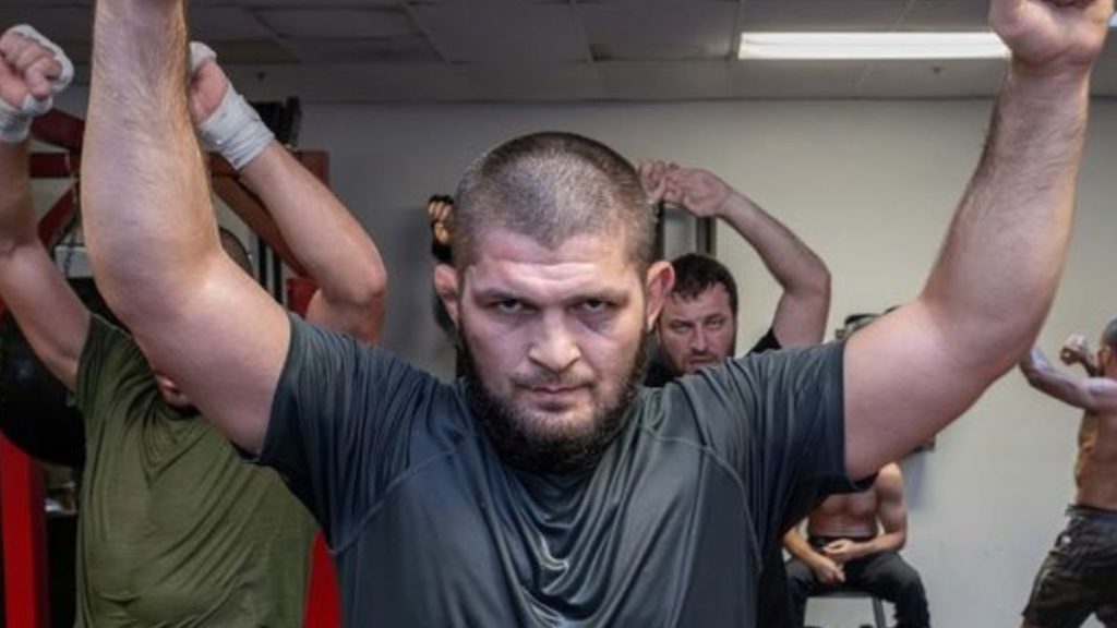 Khabib Nurmagomedov est de retour à l'entraînement, mais ce n'est plus aussi facile qu'auparavant. La légende admet qu'il commence à ressentir les effets de l'âge.