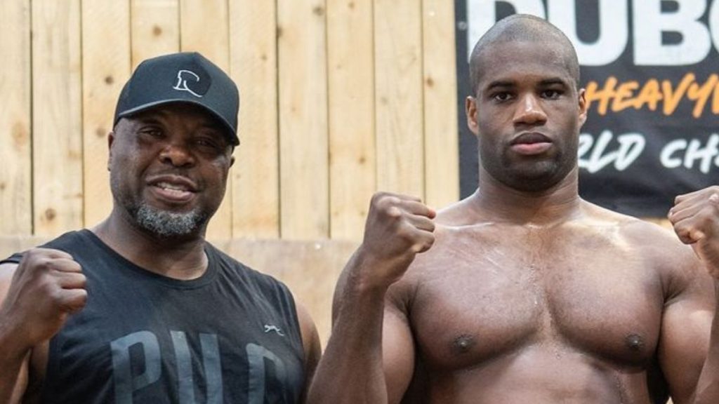 Daniel Dubois défendra sa ceinture IBF le 21 septembre à Londres, face à Anthony Joshua. Le coach du jeune champion, Don Charles, a partagé ses attentes pour cette soirée.