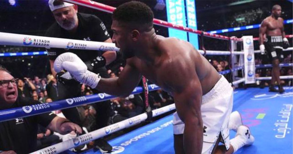 Les combattants professionnels réagissent au KO d'Anthony Joshua