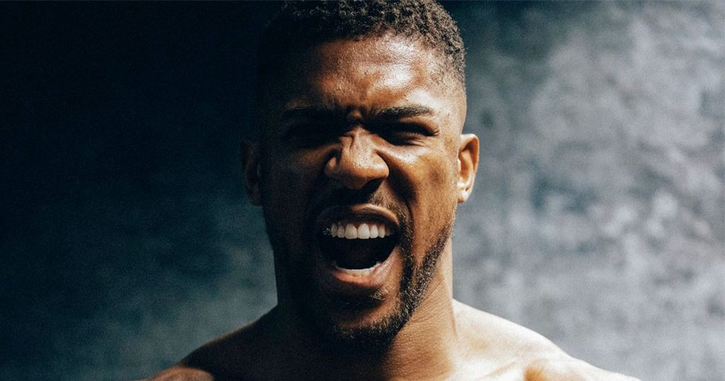 L'énorme physique d'Anthony Joshua avant son combat contre Daniel Dubois