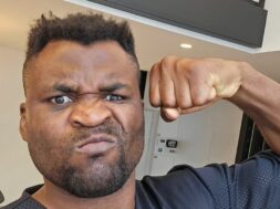 Francis-Ngannou-est-il-l-homme-le-plus-fort-du-monde-Il-admet-un-point-Je-sais-qu-il-y-a