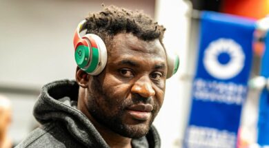 Francis-Ngannou-partage-sa-méthode-pour-gérer-sa-santé-mentale-Je-pense-que