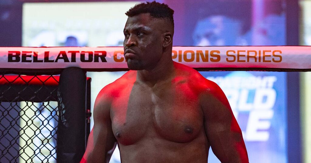 Un champion terrifiant du Glory répond à Francis Ngannou