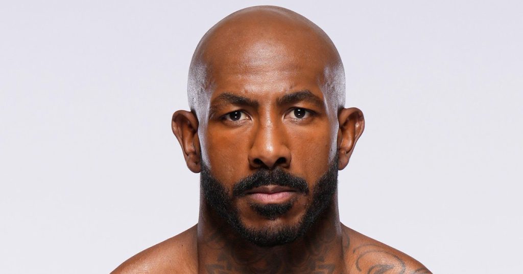 Découvrez le physique absurde de l'adversaire d'Alex Pereira à l'UFC 307