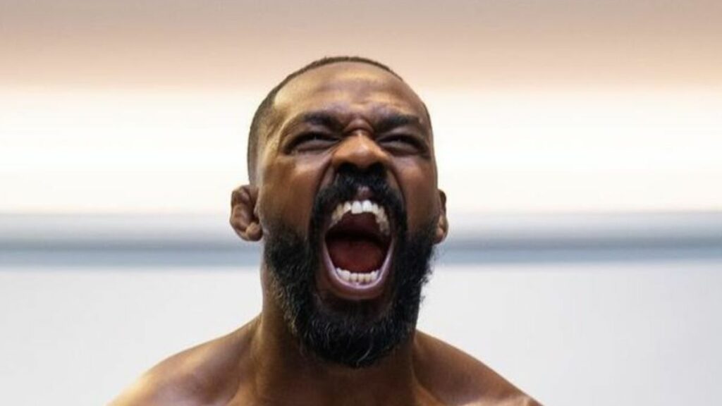 Le champion de l'UFC Jon Jones pose des problèmes à ses adversaires. Un vétéran de l'organisation explique pourquoi.