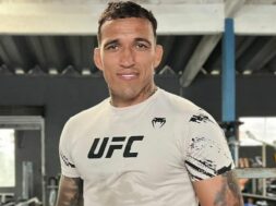 charles-oliveira-ufc-mma-michael-chandler