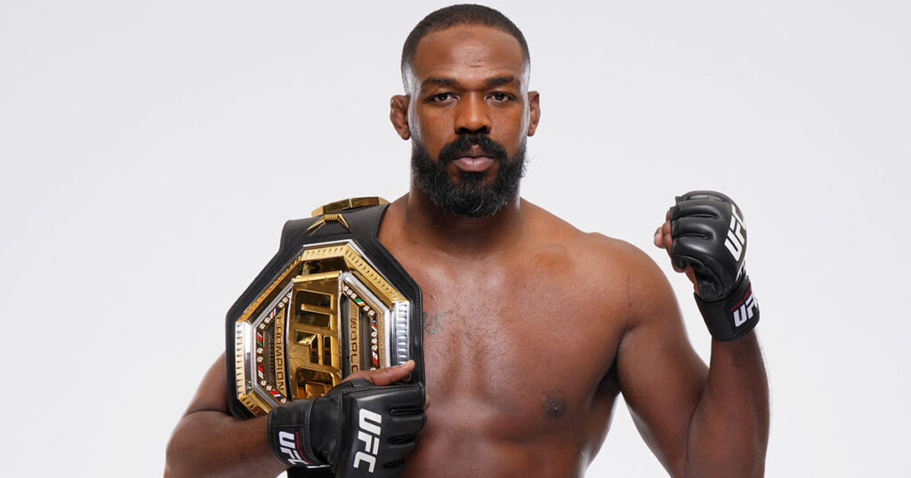 Ce grand champion sera dans le coin de Jon Jones pour son combat à l'UFC 309