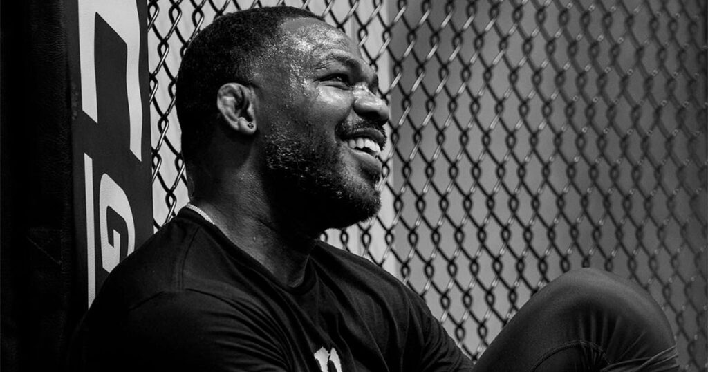 Jon Jones admet qu'un facteur va tout changer pour son combat : "C'était un grand soulagement"