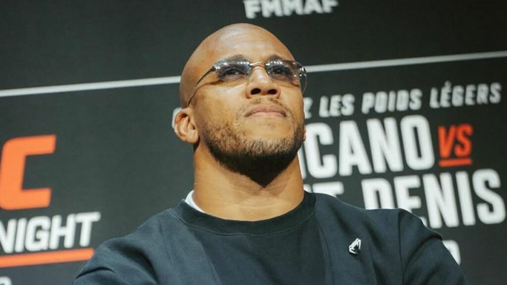 Ciryl Gane, combattant d'élite de l'UFC, déplore l'absence du MMA aux JO 2024 mais reste optimiste pour l'avenir.