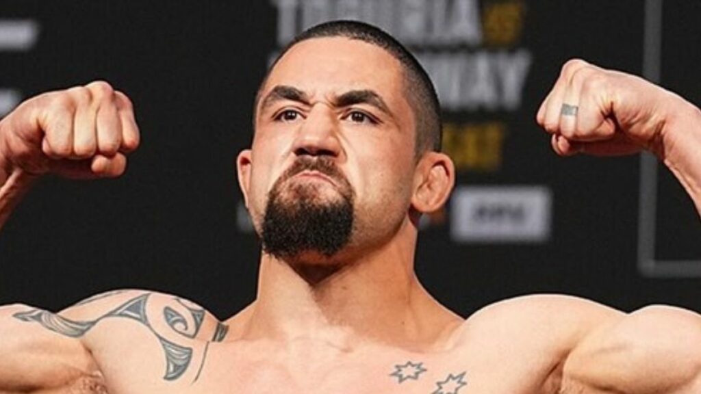 Robert Whittaker a évoqué la possibilité de monter dans la catégorie des poids lourds légers pour son prochain combat dans l'Octogone.