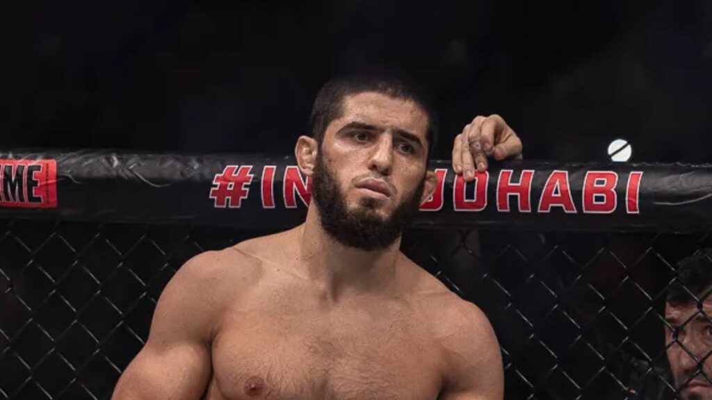 À l’approche de son retour à l’action lors de l’UFC 311, Islam Makhachev a révélé qu’il aurait adoré avoir l’occasion d’affronter un ancien champion intérimaire.