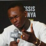 La star de l'UFC, Israel Adesanya, connaît des changements importants dans son camp d'entraînement à l'approche de son retour à l'UFC ce 1er février.