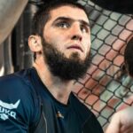 Islam Makhachev défend sa ceinture face à Arman Tsarukyan lors de l'UFC 311 le 18 janvier prochain. En interview, le champion a révélé son prochain adversaire et a fait les éloges de l'Arménien.