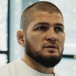 Khabib Nurmagomedov expulsé d'un avion : la compagnie aérienne donne la raison