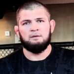 Khabib Nurmagomedov se fait virer d'un avion, il s'explique