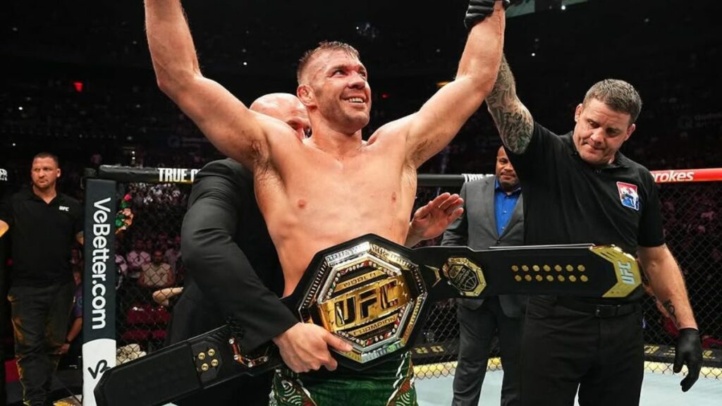 Le champion des poids moyens de l'UFC, Dricus Du Plessis, a déjà eu une carrière digne du Hall of Fame, mais il a les yeux fixés sur l'idée de solidifier son héritage.