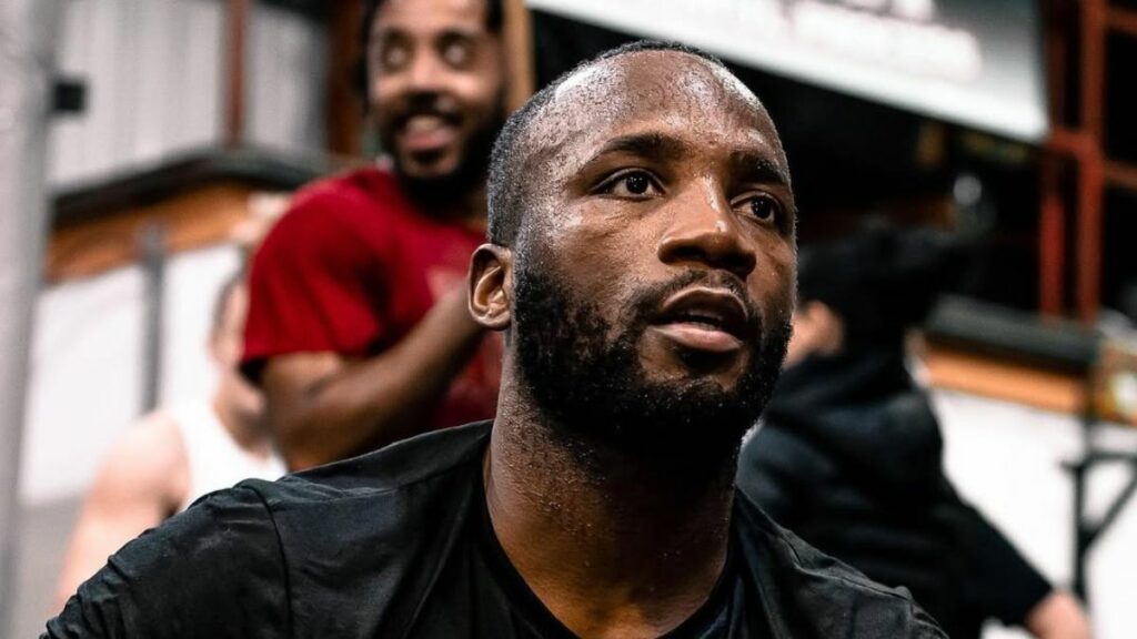 L'ancien champion Leon Edwards confirme avoir eu une infection mais assure être prêt pour l'UFC Londres contre Sean Brady.