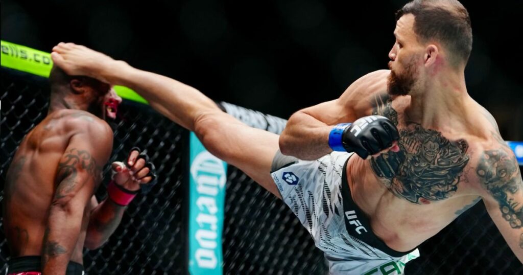 Mauricio Ruffy nomme la star du foot qui l'a inspiré pour son KO à l'UFC 313