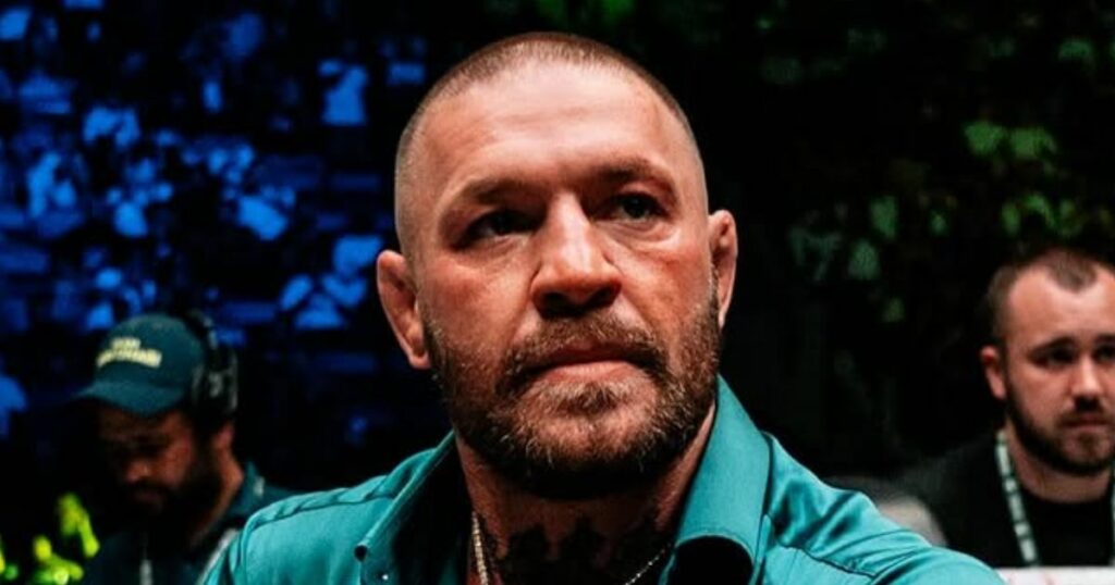 Conor McGregor se fait brutalement attaquer par un spectateur lors du BKFC 71 (vidéo)